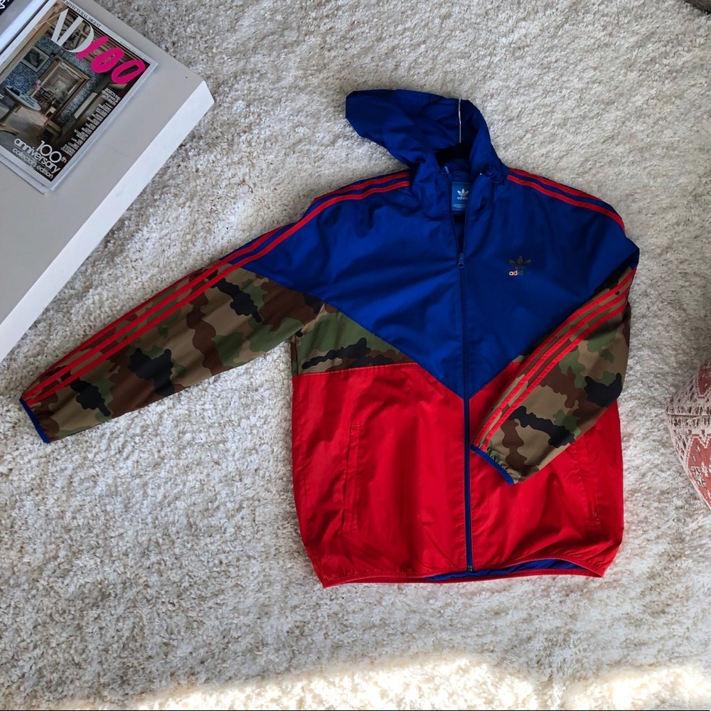 Rare💎adidas Originals Camo Windbreaker AY8171